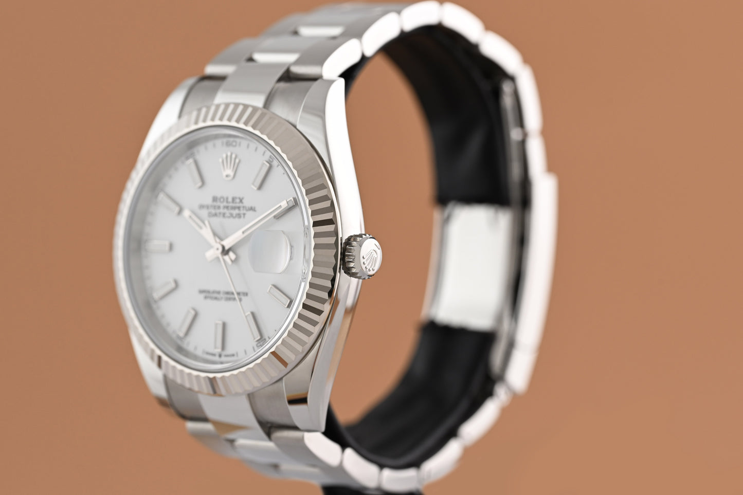 Rolex Datejust 41 - 126334 - White Dial - Full Set - 2025