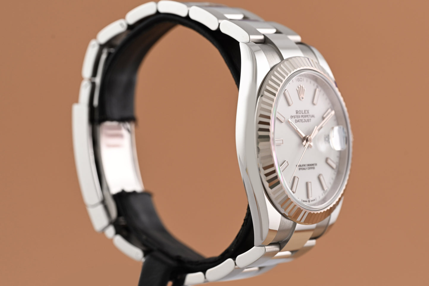 Rolex Datejust 41 - 126334 - White Dial - Full Set - 2025