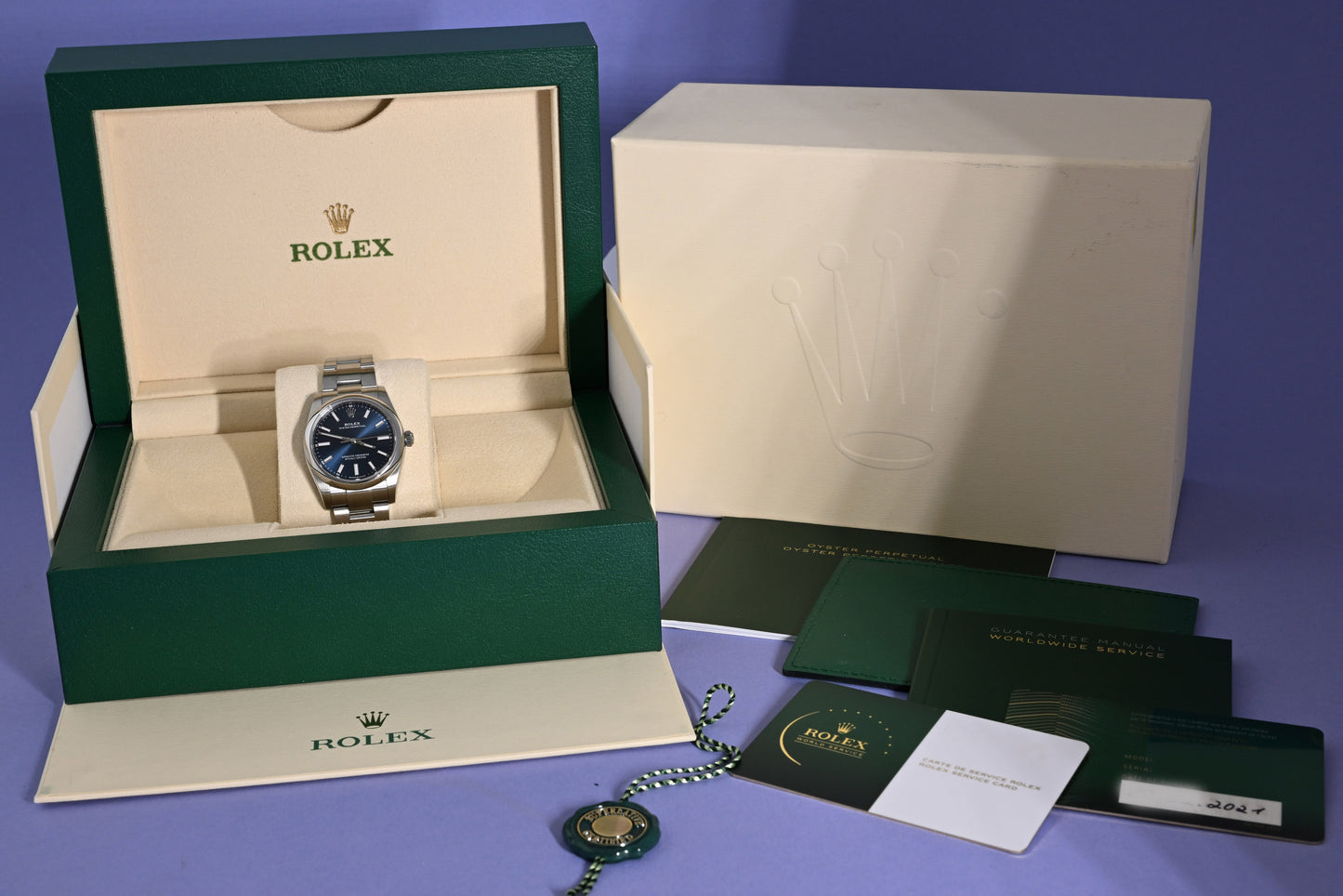 Rolex Oyster Perpetual 34 mm 124200 - Full Set - Blue Dial