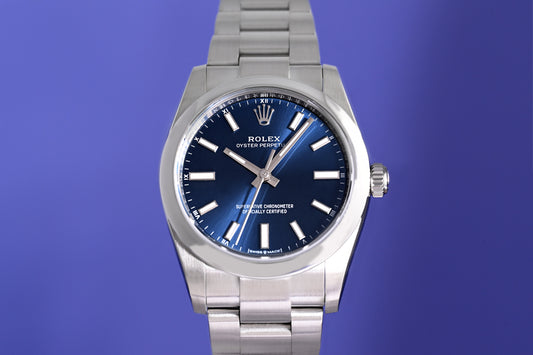 Rolex Oyster Perpetual 34 mm 124200 - Full Set - Blue Dial