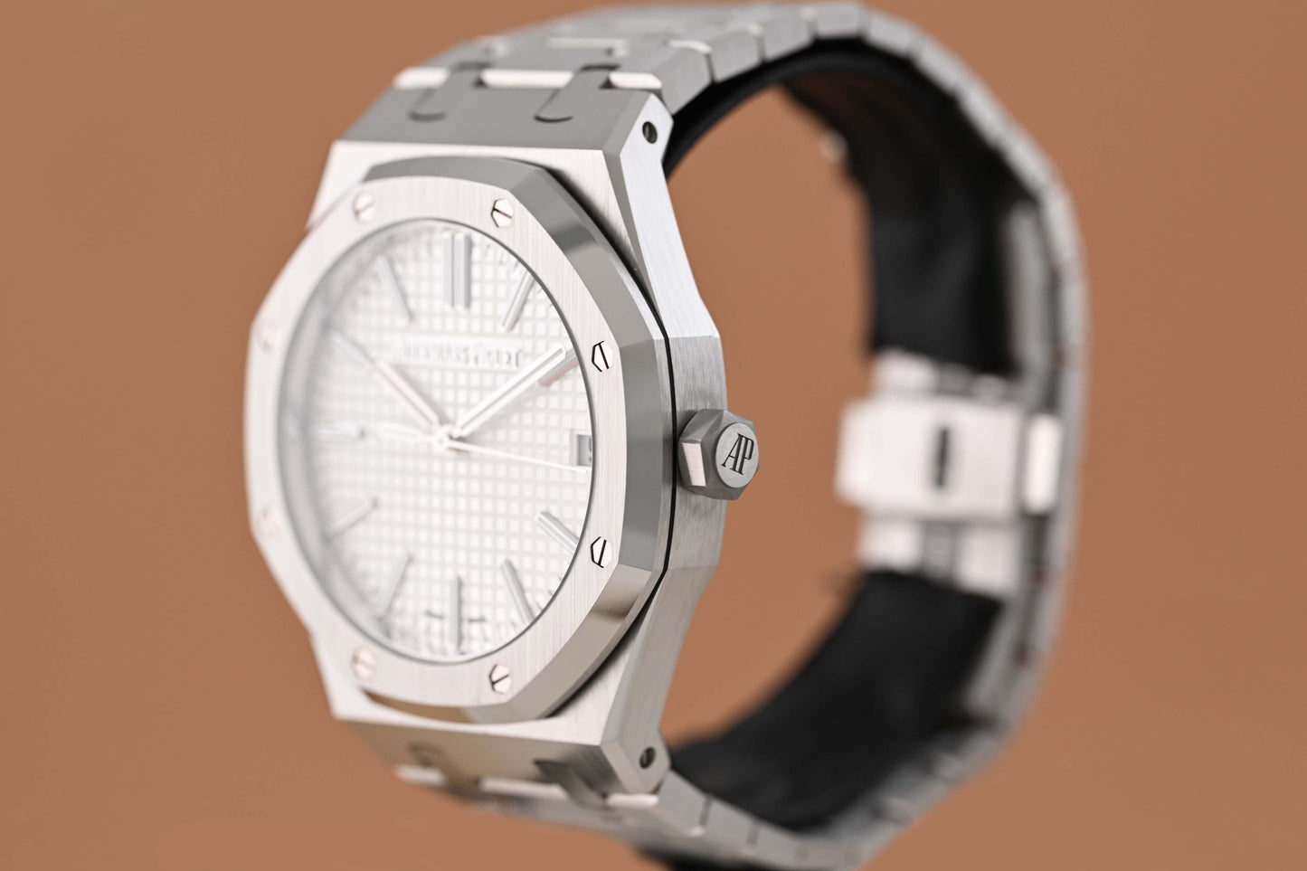 Audemars Piguet Royal Oak - 15510ST - Silver Dial - Full Set - Like NEW