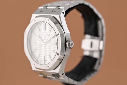 Audemars Piguet Royal Oak - 15510ST - Silver Dial - Full Set - Like NEW