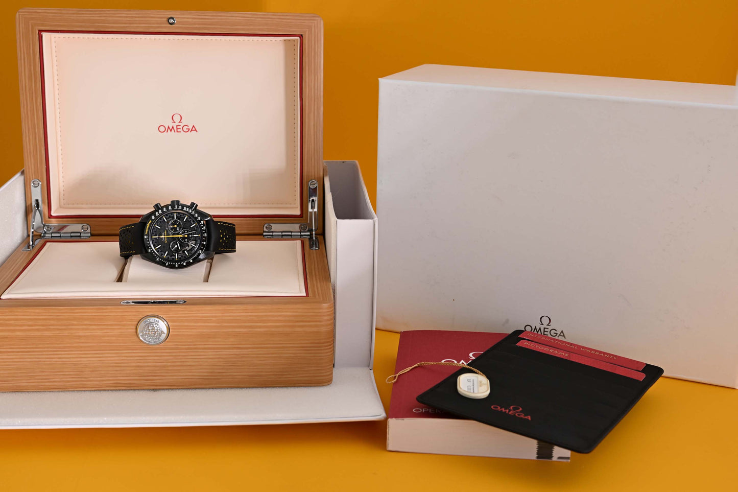 Omega Speedmaster Dark Side Of The Moon - Full Set