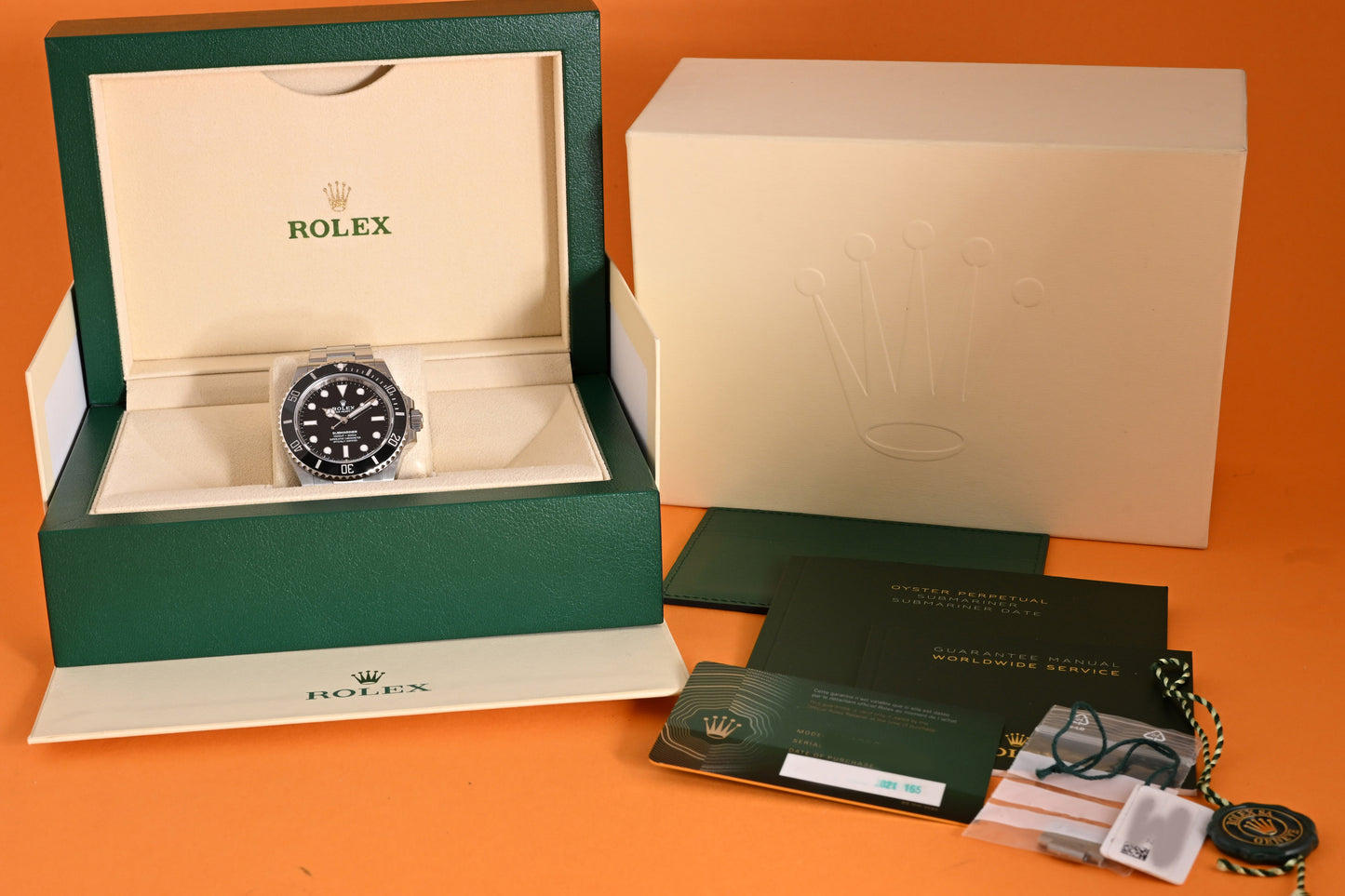 Rolex Submariner No Date 124060 - Full Set