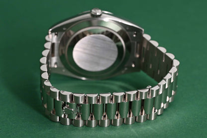Rolex Day Date 40 Weißgold 228239 - Green Dial - Full Set - Like New 2024