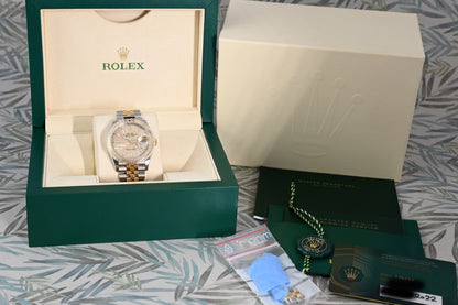 Rolex Oyster Perpetual Datejust 126233 - Full Set - Palm Dial