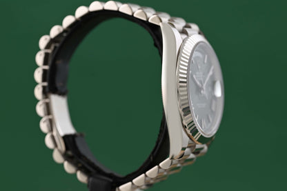 Rolex Day Date 40 Weißgold 228239 - Green Dial - Full Set - Like New 2024