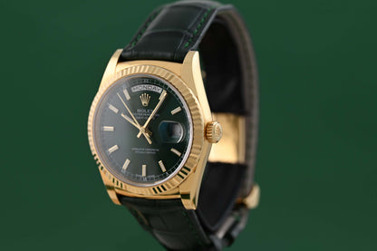 Rolex Day Date Yellow Gold 118138 - Green Dial - Full Set