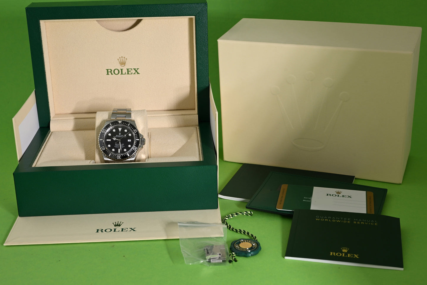 Rolex Sea Dweller 116600 - Full Set