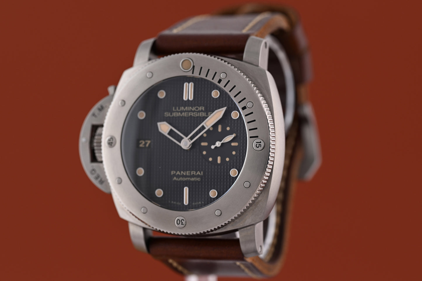 Panerai Luminor Submersible - PAM00569 - Titanium - Full Set