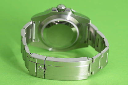 Rolex Submariner 116610LV - Full Set - Hulk