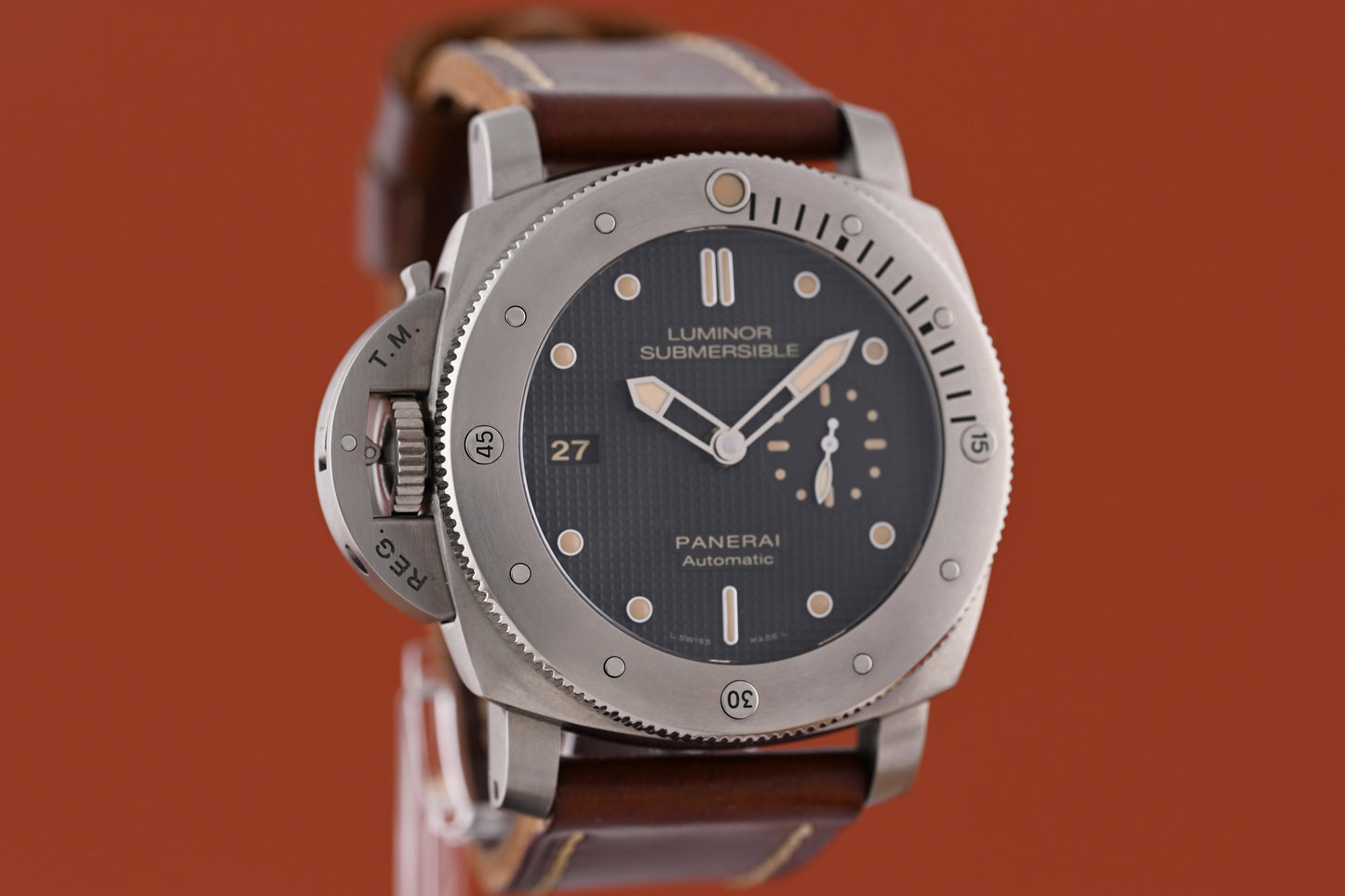 Panerai Luminor Submersible - PAM00569 - Titanium - Full Set