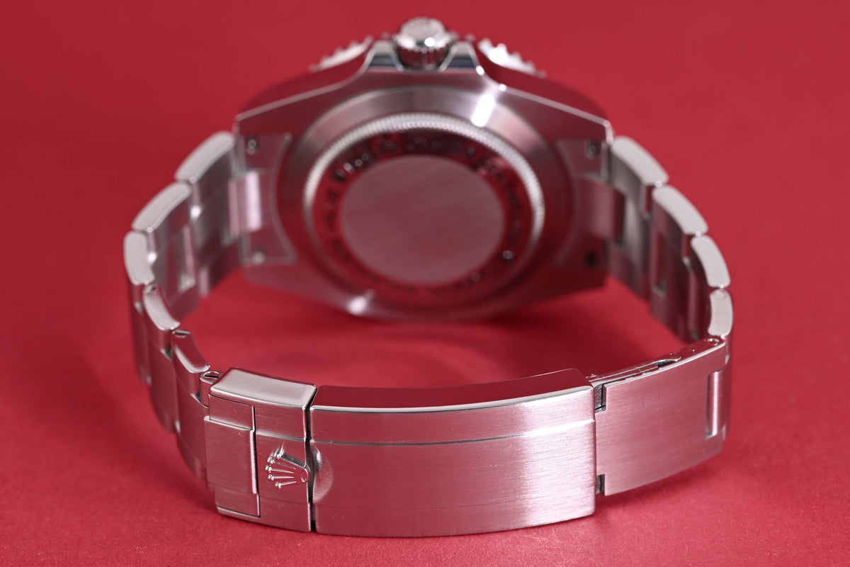 Rolex Sea Dweller 116600 - Full Set