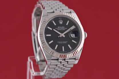 Rolex Datejust 41 - 126334 - Black Dial - Full Set