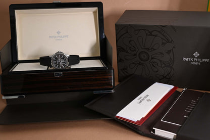 Patek Philippe Aquanaut Travel Time 5164A-001 - Full Set