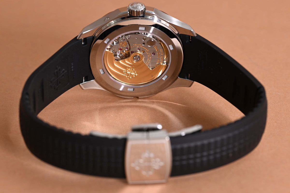 Patek Philippe Aquanaut Travel Time 5164A-001 - Full Set