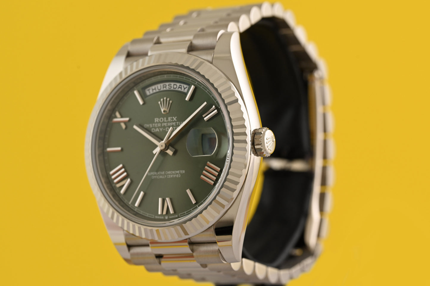 Rolex Day Date 40 Weißgold 228239 - Green Dial - Full Set - Like New