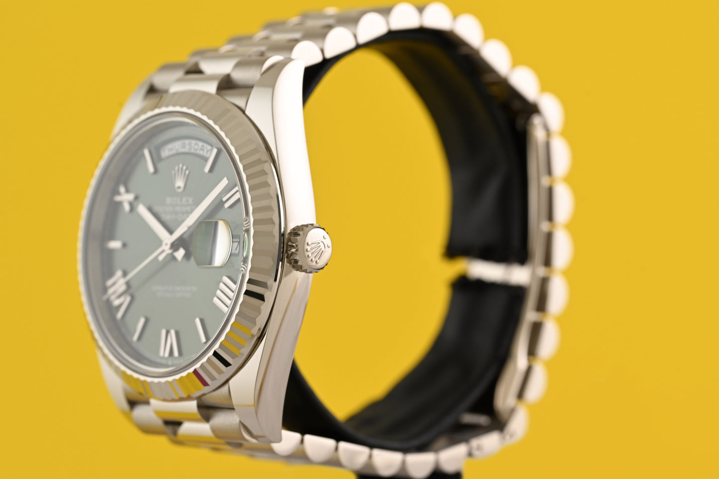 Rolex Day Date 40 Weißgold 228239 - Green Dial - Full Set - Like New