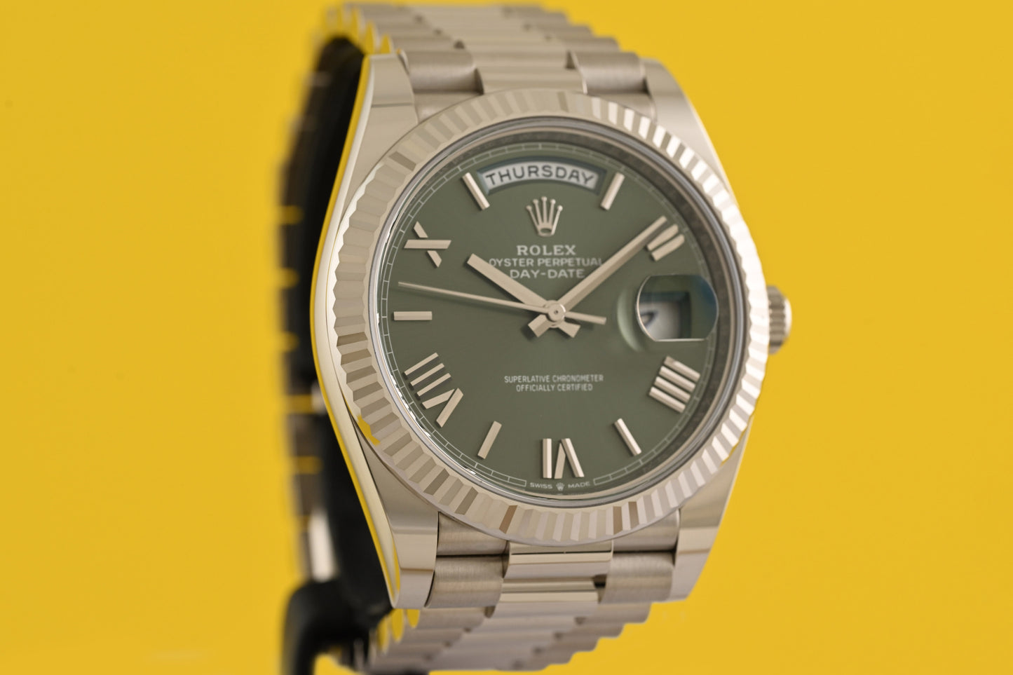 Rolex Day Date 40 Weißgold 228239 - Green Dial - Full Set - Like New