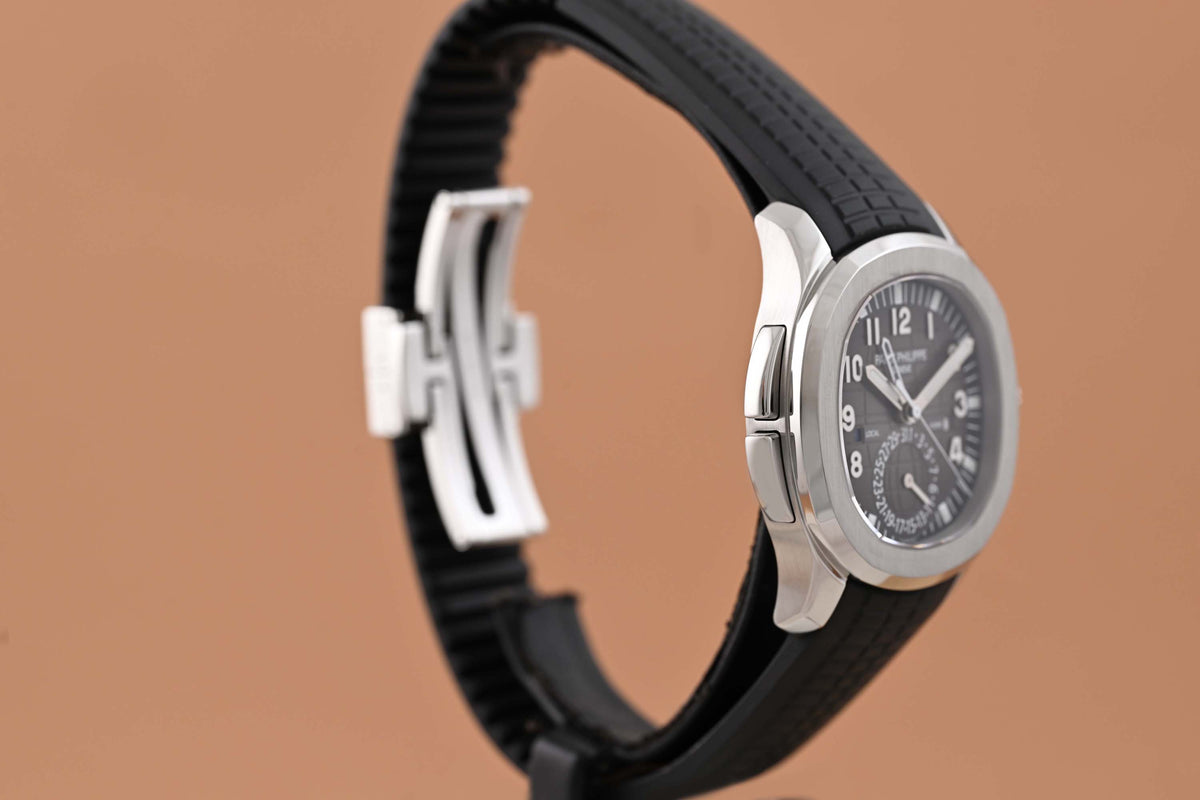 Patek Philippe Aquanaut Travel Time 5164A-001 - Full Set