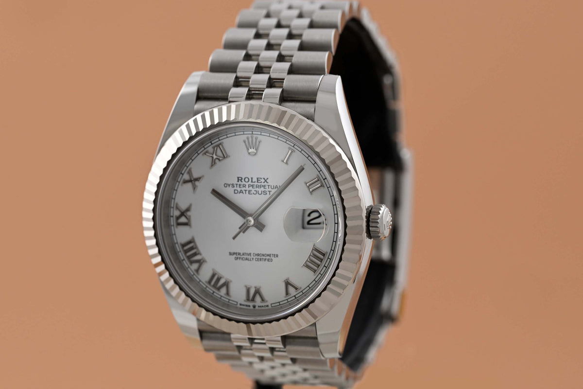 Rolex Datejust 41 - 126334 - White Dial - Full Set - Like NEW