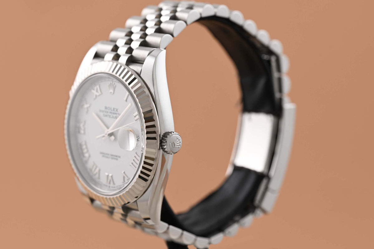 Rolex Datejust 41 - 126334 - White Dial - Full Set - Like NEW