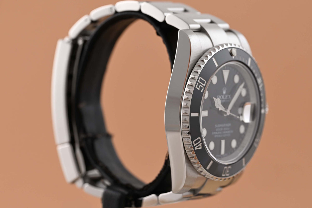 Rolex Submariner Date 116610LN - Full Set - 40mm - LC100