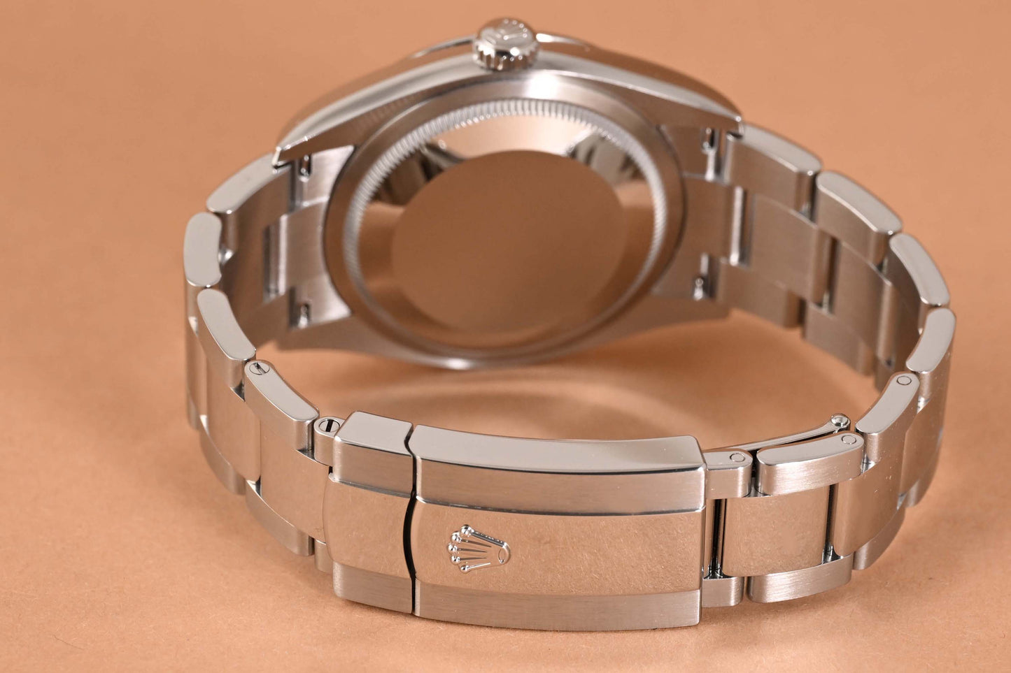 Rolex Oyster Perpetual Datejust 126200 - Full Set - Silver Dial - NEW