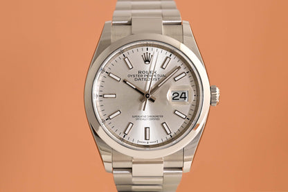 Rolex Oyster Perpetual Datejust 126200 - Full Set - Silver Dial - NEW