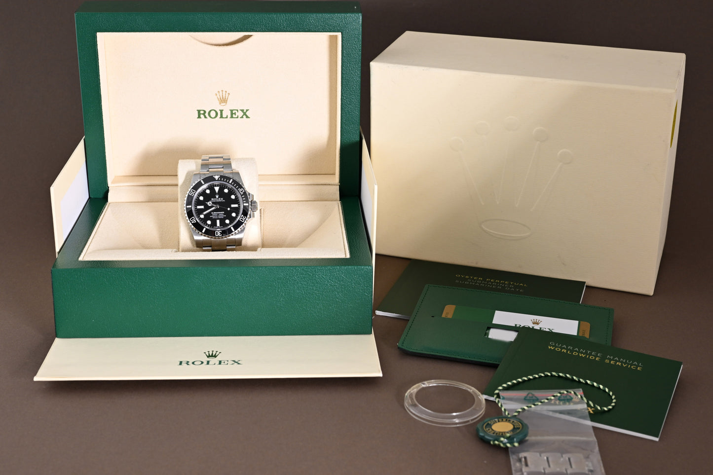 Rolex Submariner 114060 - Full set