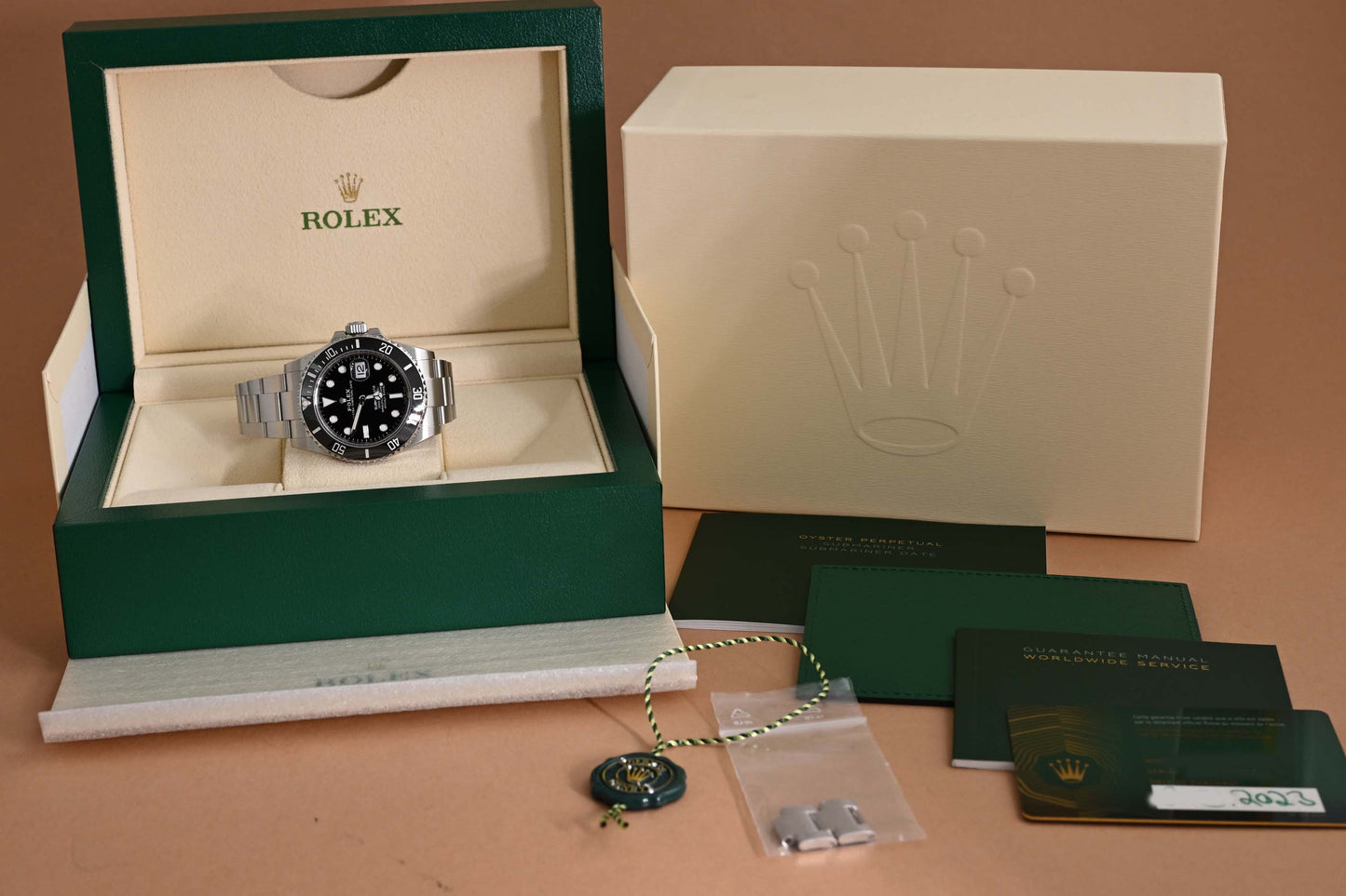 Rolex Submariner Date 126610LN - Full Set