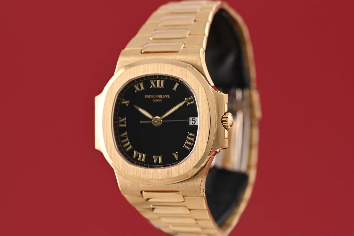 Patek Philippe Nautilus Gelbgold 3800/1J - Black Dial - Full Set