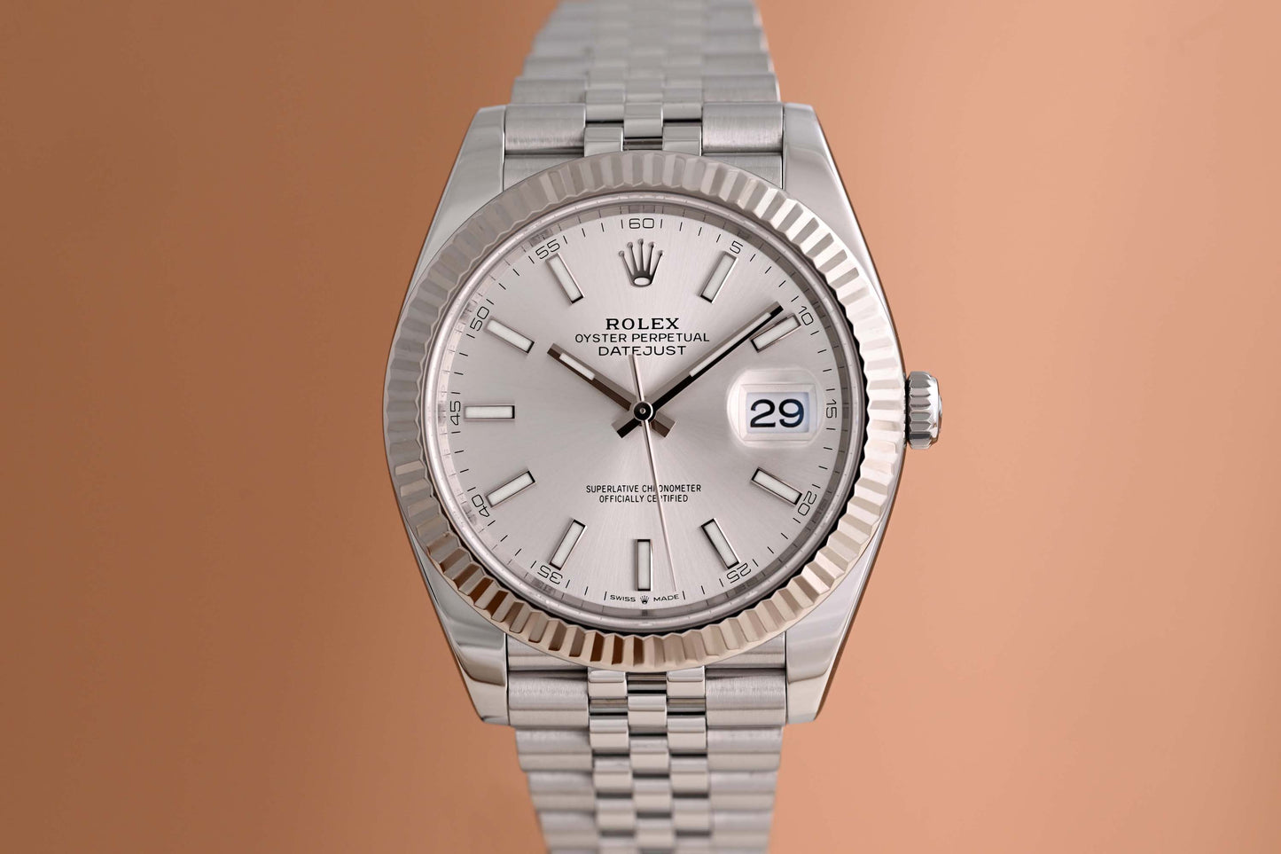 Rolex Datejust 41 - 126334 - Silver Dial - Full Set