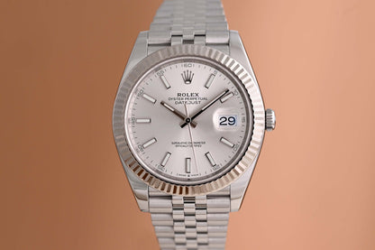 Rolex Datejust 41 - 126334 - Silver Dial - Full Set