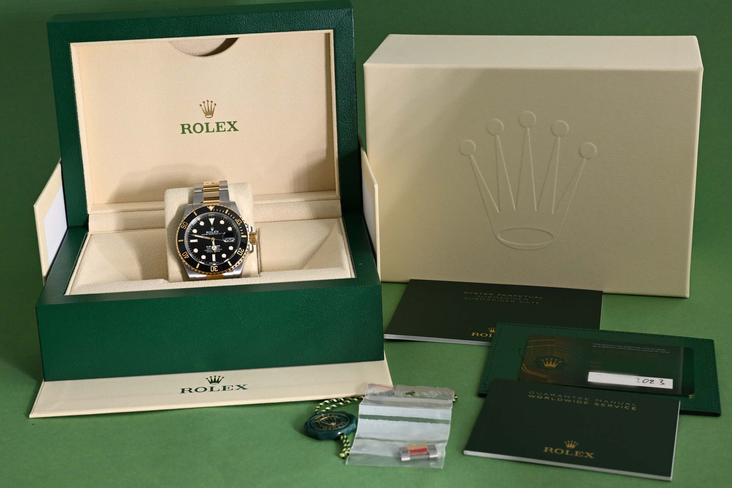 Rolex Submariner 126613LN - Full Set - 2023