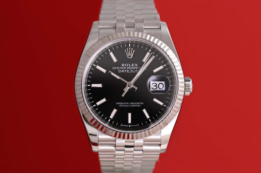 Rolex Datejust 36 - 126234 - Black Dial - Full Set