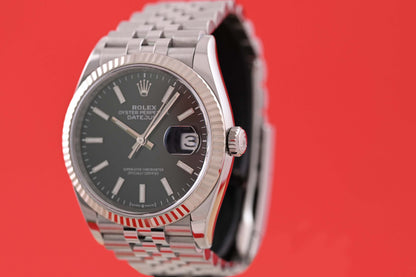 Rolex Datejust 36 - 126234 - Black Dial - Full Set