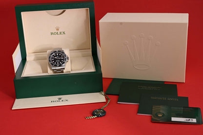 Rolex Submariner No Date 124060 - Full Set