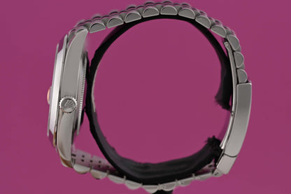 Rolex Datejust 41 - 126300 - Black Dial - Full Set