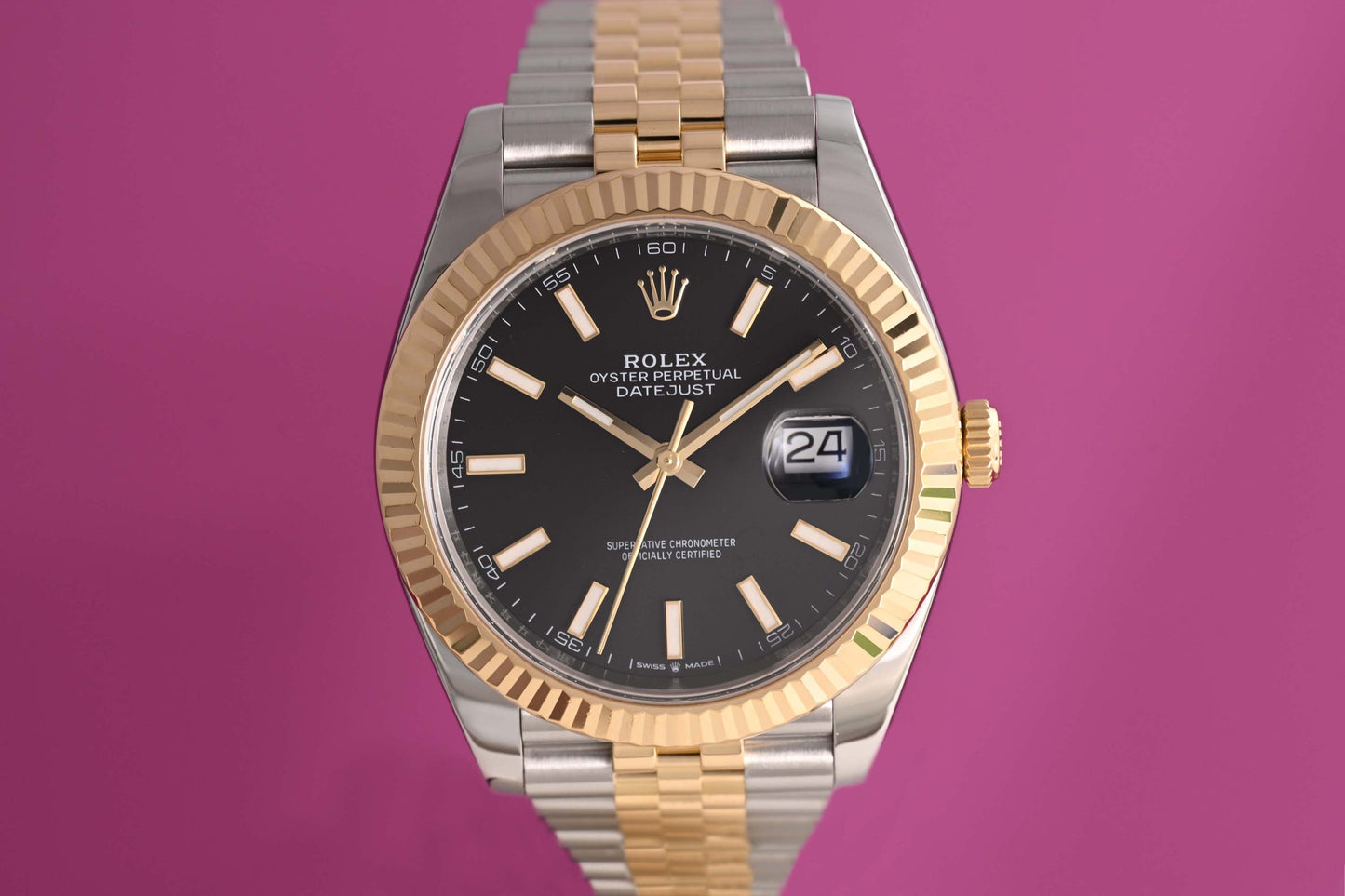 Rolex Datejust 41 - 126333 - Black Dial - Full Set