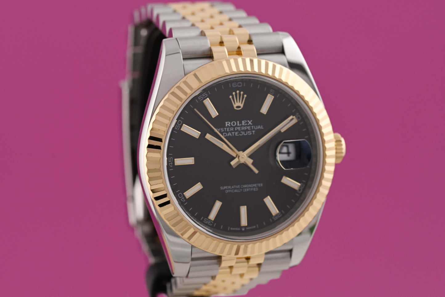 Rolex Datejust 41 - 126333 - Black Dial - Full Set