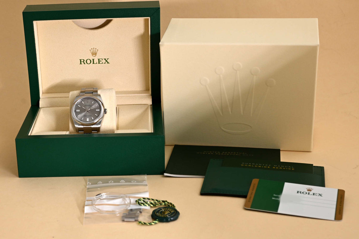 Rolex Oyster Perpetual 36mm 116000 - Full Set - Silver Dial - LC100