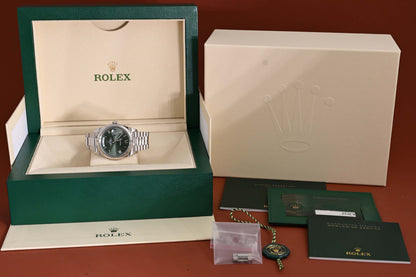 Rolex Day Date 40 Weißgold 228239 - Green Dial - Full Set