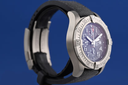 Breitling Avenger Bandit 45 mm - Titanium - Full Set