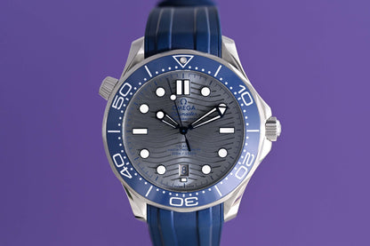 Omega Seamaster Diver 300M - Grey Dial - Full Set + Stahlband