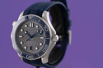 Omega Seamaster Diver 300M - Grey Dial - Full Set + Stahlband