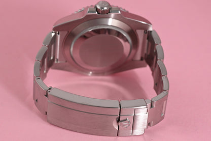 Rolex Submariner 116610LV - Full Set - Hulk - LC 100