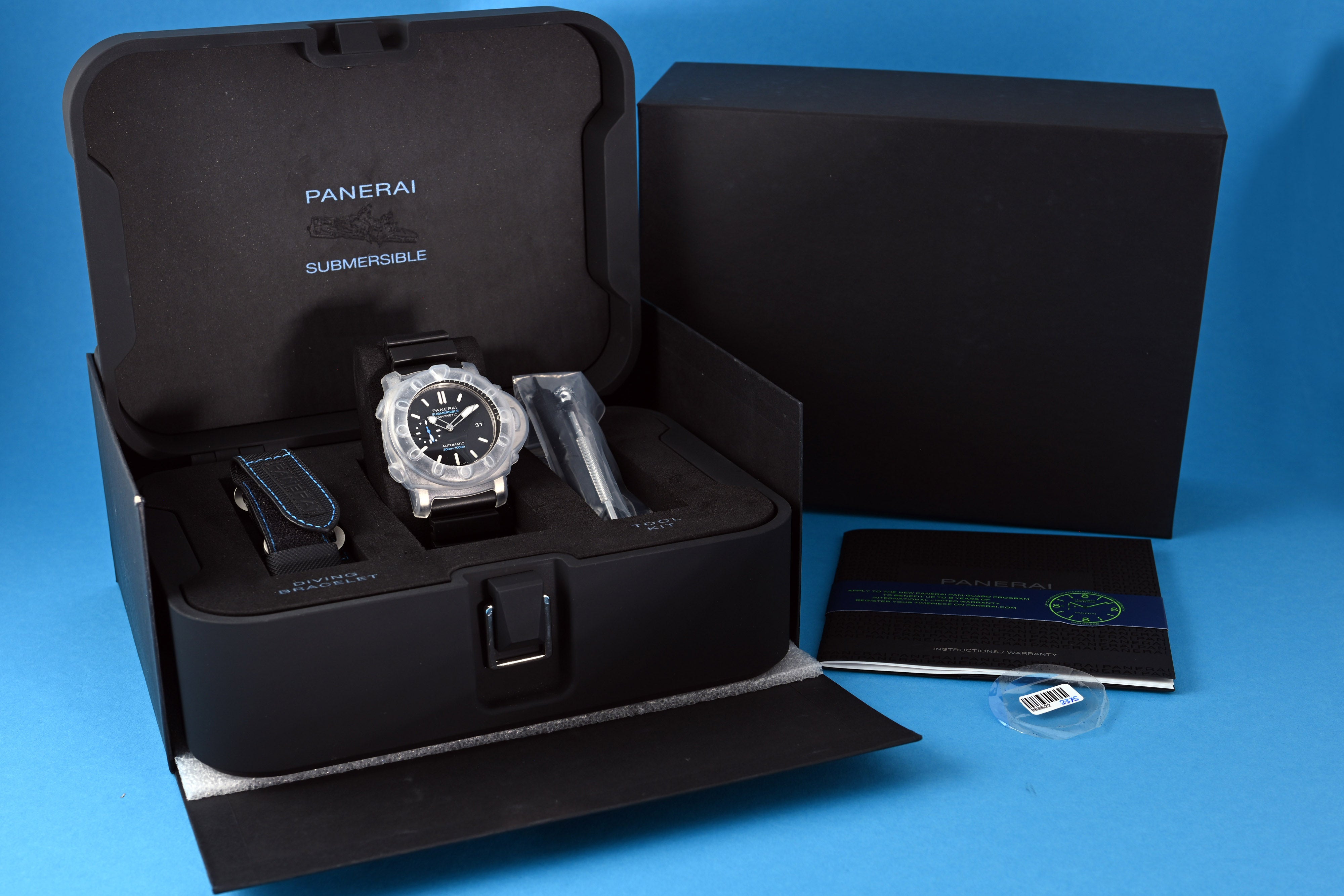 Panerai Luminor Submersible 1950 PAM01389 Box und Papiere