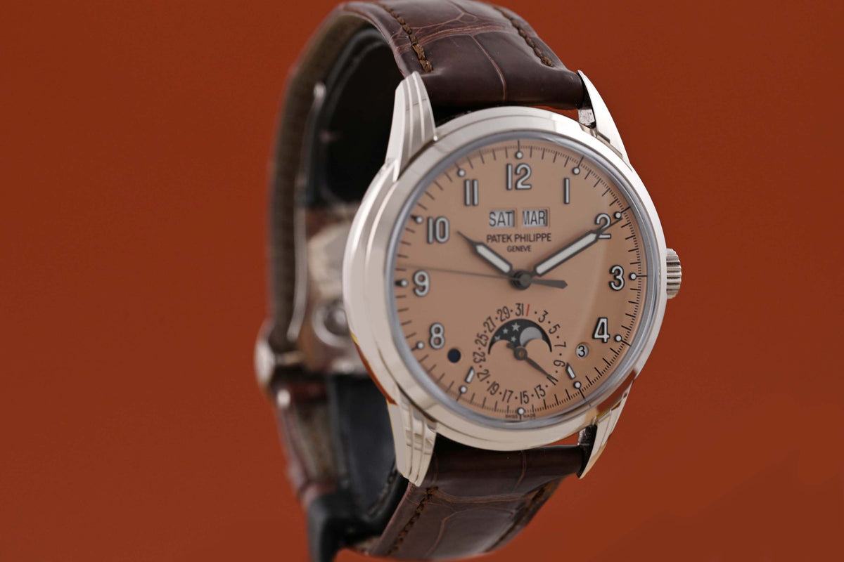 Patek Philippe Grand Complications Perpetual Calendar 5320G-011 - Full Set - Salmon - Like NEW
