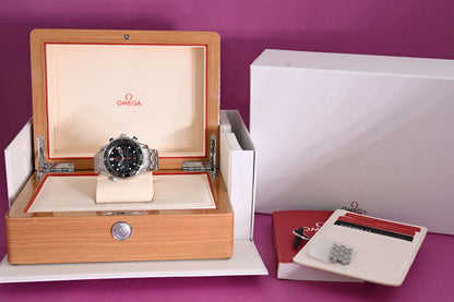 Omega Seamaster Diver 300M Chronograph - Full Set